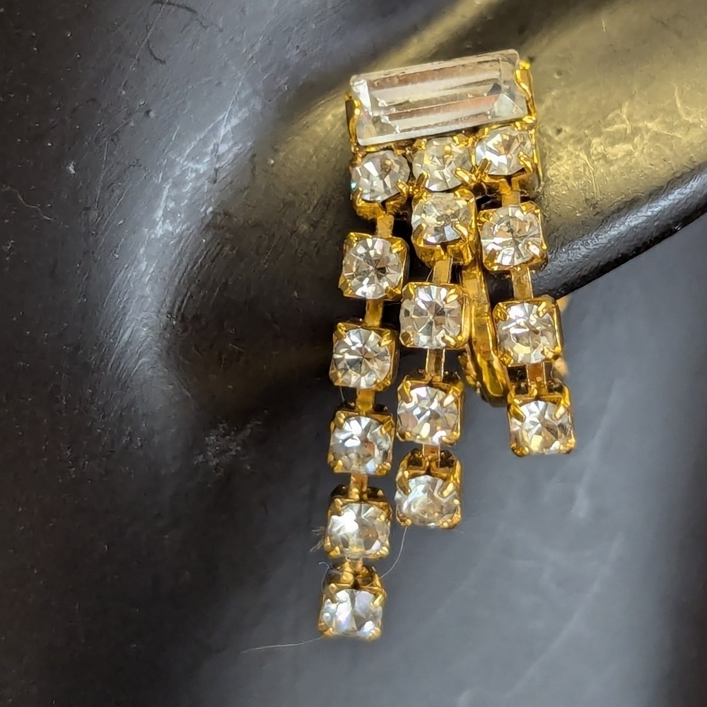 Sarah Coventry Earrings Rhinestones, 3 strand dangle gold tone clasp back EUC